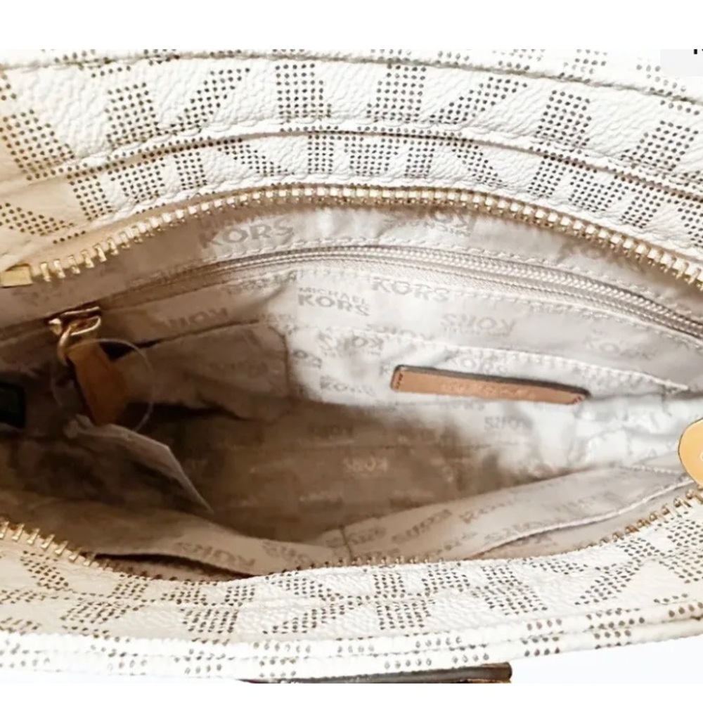 MICHAEL KORS HAMILTON TRAVEL MESSENGER CROSSBODY BAG MK VANILLA/ACORN. - Picture 8 of 8